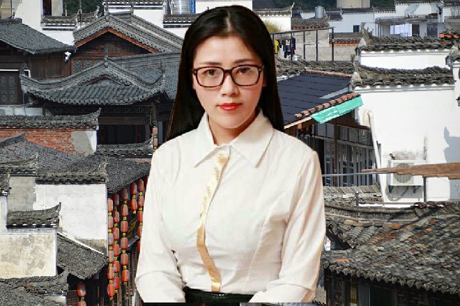 “你可以选择下周看。老板笑了笑,然后直接拿手机扫码,先开通了会员,再充钱。