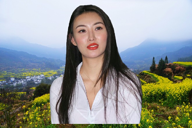 一瞬间,施龙燕闪现,一脸激动之色,揪着维拉追问,“你刚才念了什么?