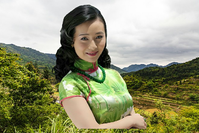 但是在娱乐公司、明星艺人眼中，这奖不仅是对自己的肯定，更是自抬身价的捷径。