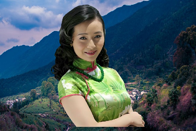 这人惊诧,然后目光一闪,“不对吧,波特王子不是参加了开幕式了吗?