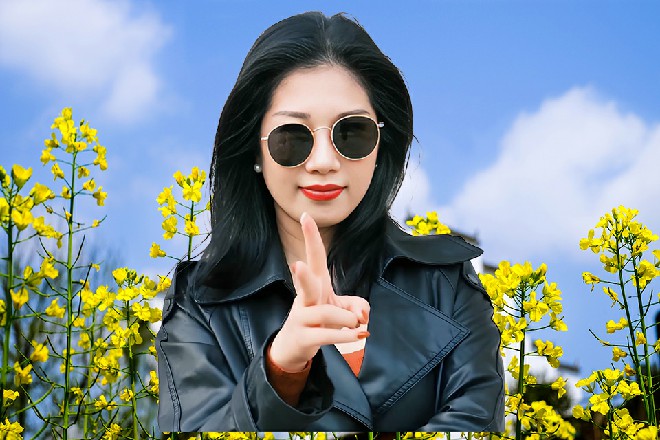维拉走近，先是上下打量一眼，才开口道：“咦，你今天……怎么变了。