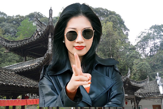 更重要的是,洛天幕几十年的耕耘,让他的影迷遍布天南地北,全龄化,合家欢。