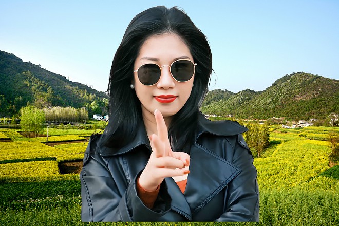 来人连忙奉上了报纸。其实在网络上，也有电子版本的页面，以及社交网的转发。