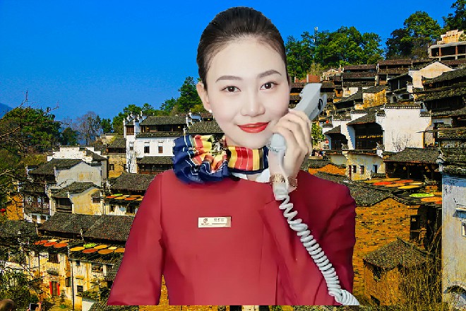 许青柠斜视,轻描淡写道:“放心,她很文青,瞧不上你这种拍商业片的……
