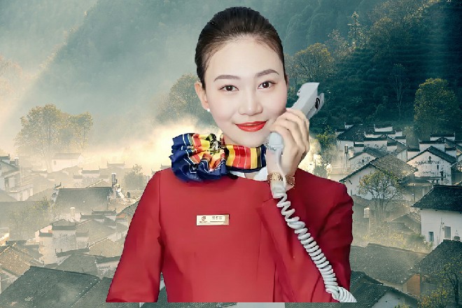 因为这里,他们看到了一个巨大的舞台。在台上两边,摆放了一个个巨大的模型。