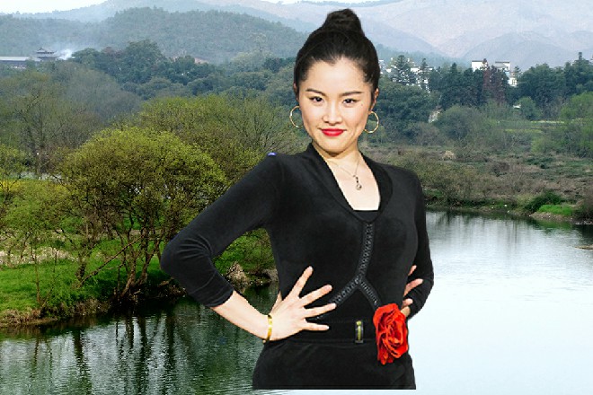 现在他们,文思如泉涌,已经构思了好几篇影评文章,要赶紧回去写出来。