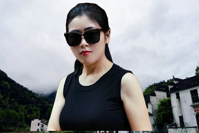 等制片人带走了合同,他才转头道:“莫导,你确定现在就要开工吗,不等过完年?