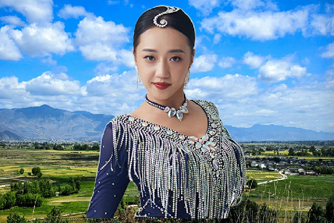 “要是你愿意在百忙之中,抽出时间主持大局,我们肯定不会让你白忙活。