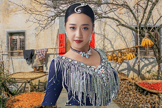 Spop淡笑,主动开口,“何编剧,有什么事情,不用绕那么大的圈子,但讲无妨!