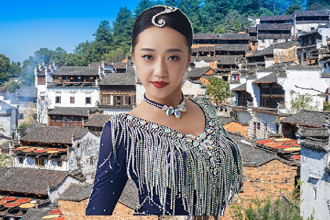 JM假面十分欣慰,一脸嘘唏之色,“熬了这么多年,叶子总算出头了,不容易啊。