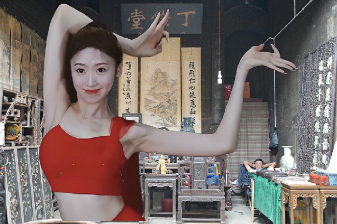 抛开故事、剧情、设定不提,其中电影的节奏,最本质的内核架构,真是一模一样。