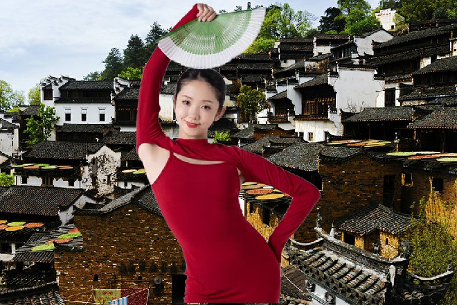 说罢,他招手道:“老郭,他不信……拿绘本资料过来,让他开一开眼界,多长见识。