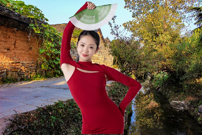 银河巨舰啊，震惊世界的神作，居然没把《超体》碾压成渣，甚至还让它盈利了。