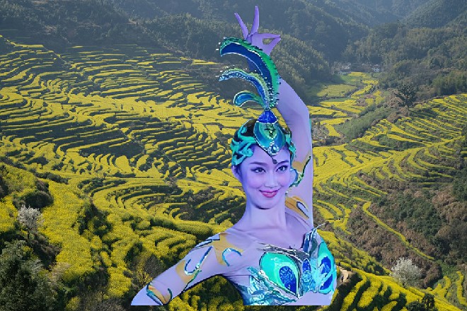 Spop摇头,站了起来,“红姐,时间差不多了,走一走流程,完成任务,好聚餐。