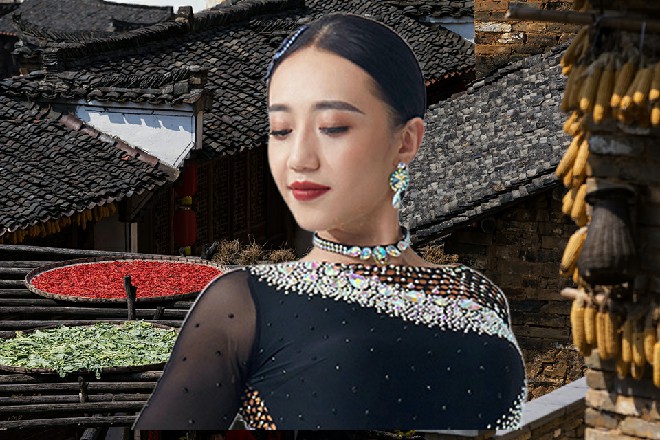 当然,关键还是颁奖的典礼,不是在酒店举行,而是放在了一座封闭式的体育馆中。