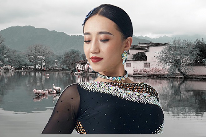毕竟时代的审美，允许多元素的存在，不能因为自己不喜欢，就一棍子全部打死。
