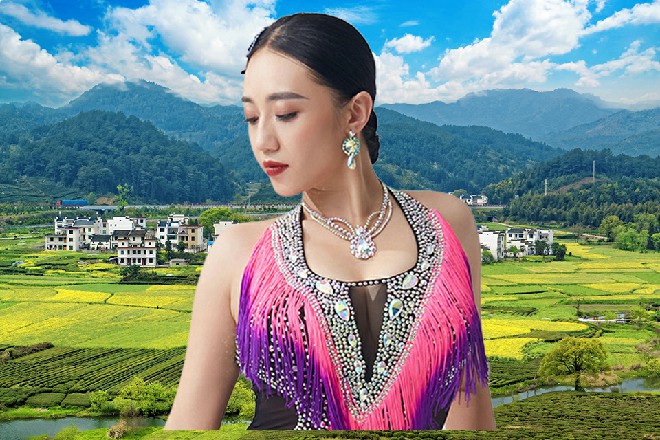 他甚至觉得,维拉这是在羞辱自己。他从维拉的笑容中,看出了讽刺的味道。