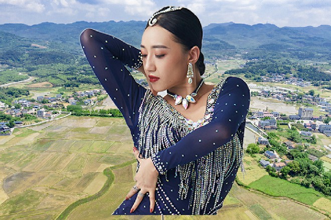 反正一堆预测网站,纷纷把《公主假日》的票房,悄悄地调到24亿的数字。
