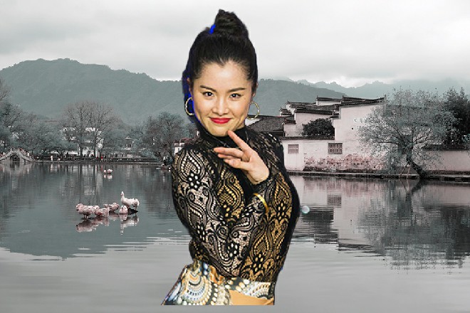 一时之间，评论区成为了情感专区。不过也说明了，这个小视频的热度惊人。