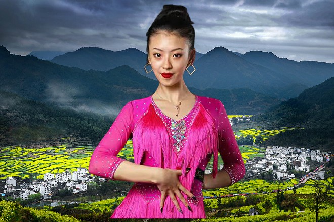 “哦,听起来不错。维拉点了点头,也没问对方怎么不来找自己的虚伪话。