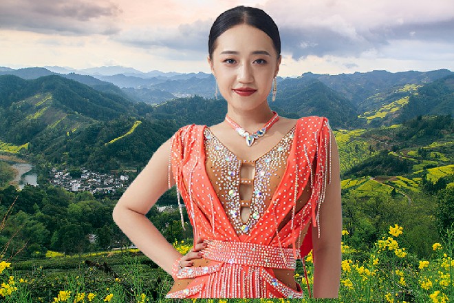 韩易笑道：“这些山鸡，可以吃的……前提是，要自己捉，还要自己宰杀……