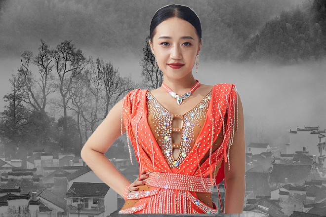 事实上,这些迎接自己的“老先生、老爷爷,基本是盛世各个部门的高层。