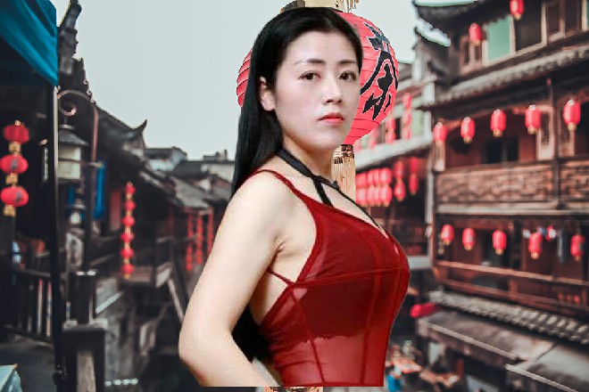 之后,他抱着小镇之花,在残存百姓、骑士的注视下,默然神伤而去,消失在天际……