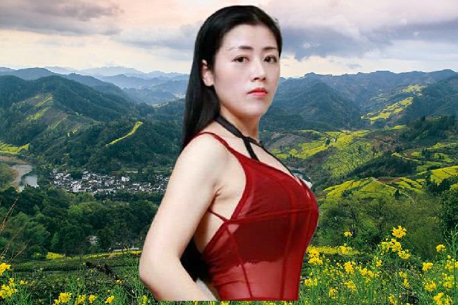 热闹、喧嚣、沸腾。这样的场面,通过航拍的镜头,让观看直播的人,感同身受。
