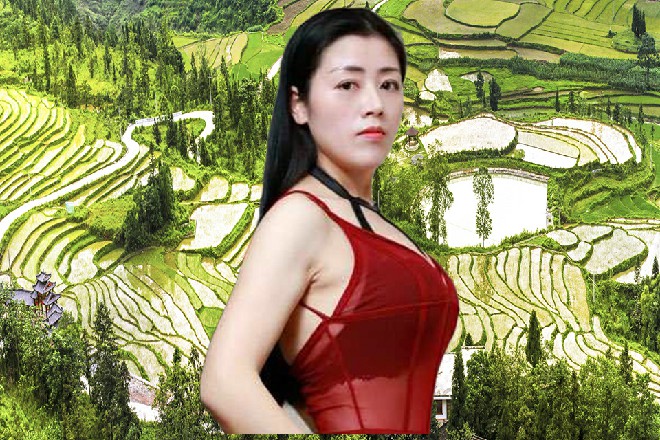 冷不防,主持人双手一引,高声道:“有请周票房冠军《超体》电影剧组成员。